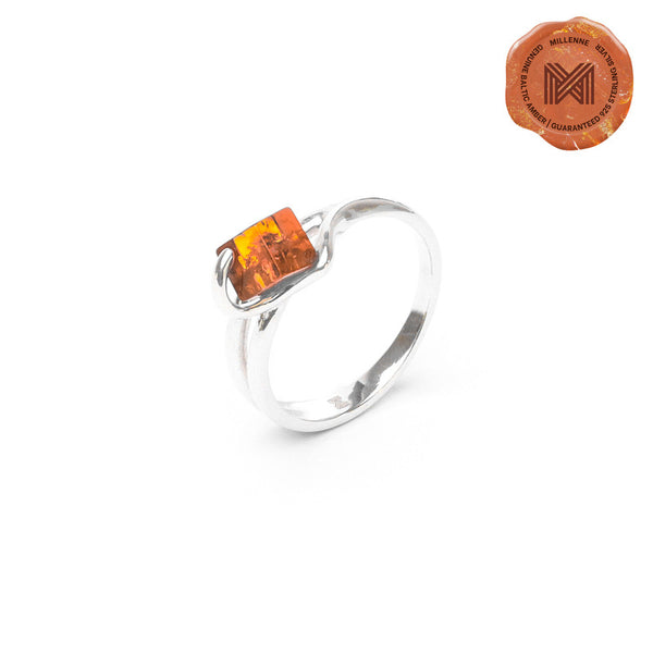 MILLENNE Multifaceted Baltic Amber Cube Silver Ring with 925 Sterling Silver