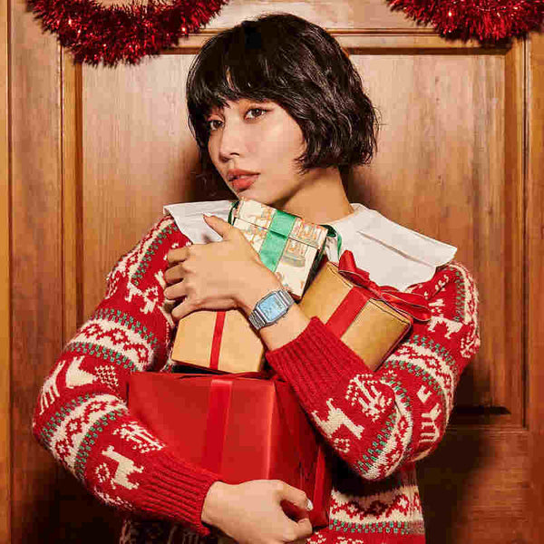 Casio Vintage Women's Analog-Digital Watch AQ-230A-2A1MQYDF Silver Stainless Steel Strap