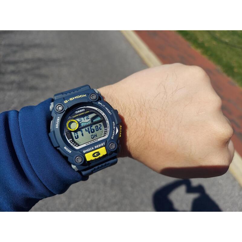 Casio G-Shock G-7900-2DR Men Digital Watch with Blue Resin Band