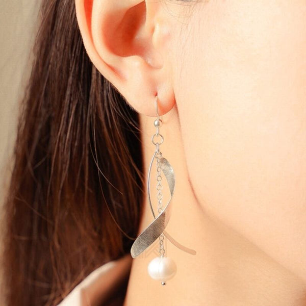 MILLENNE Millennia 2000 Freshwater Pearls Silver Hook Beaded With Fresh Water Pearls Silver Dangle Earrings with 925 Sterling Silver