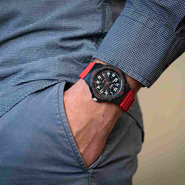 Q&Q Watch By Citizen VR18J013Y Men Analog Watch with Red Rubber Strap