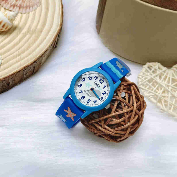 Q&Q Watch By Citizen VR99J009Y Kids Analog Watch with Blue Rubber Strap