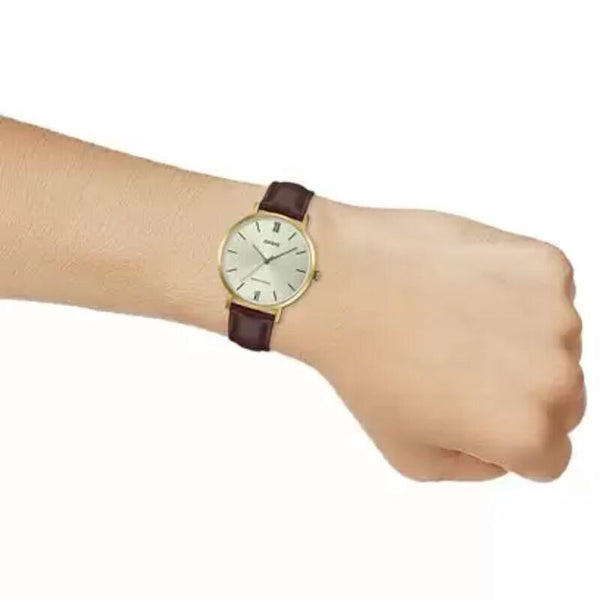 Casio Women's Analog LTP-VT01GL-9B Gold tone Brown Leather Watch