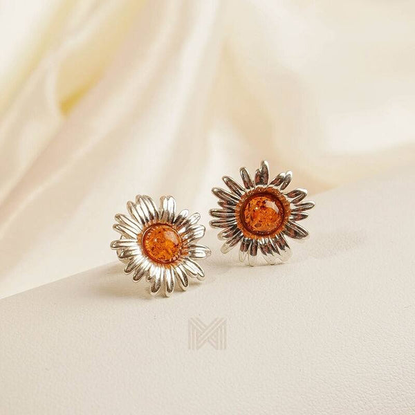 MILLENNE Multifaceted Baltic Amber Daisy Silver Stud Earrings with 925 Sterling Silver