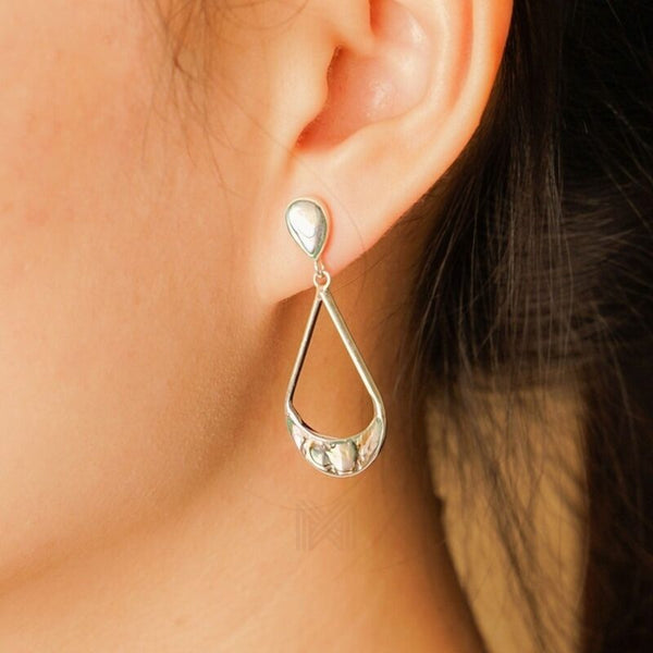 MILLENNE Minimal Abalone Shell Pear Shape Silver Teardrop Earrings with 925 Sterling Silver