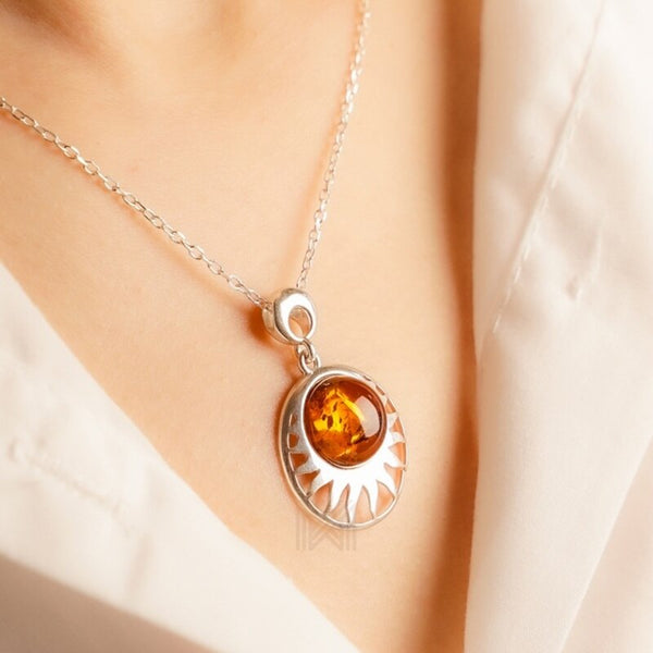 MILLENNE Multifaceted Baltic Amber Sun Silver Pendant with 925 Sterling Silver