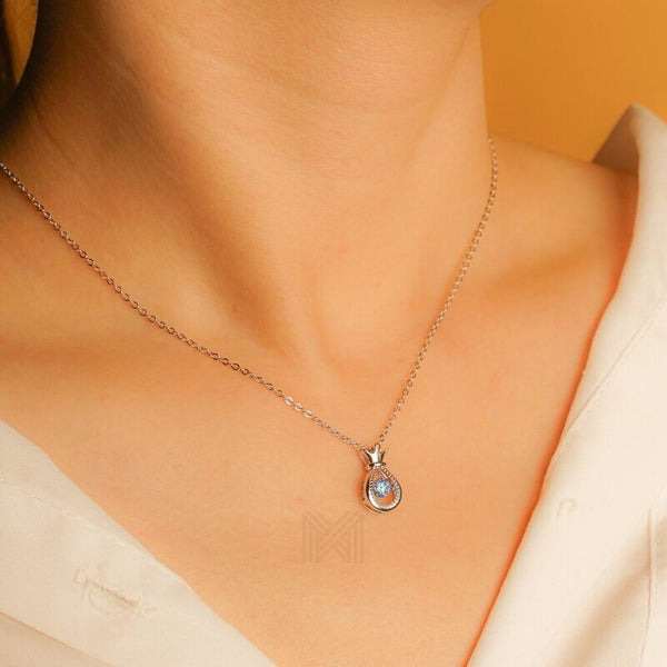 MILLENNE Multifaceted Blue Topaz Ice Queen White Gold Necklace with 925 Sterling Silver