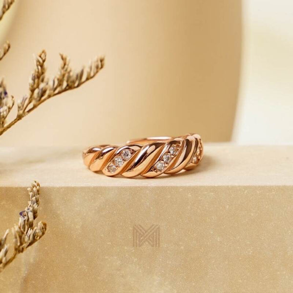 MILLENNE Millennia 2000 Croissant Studded Cubic Zirconia Rose Gold Ring with 925 Sterling Silver