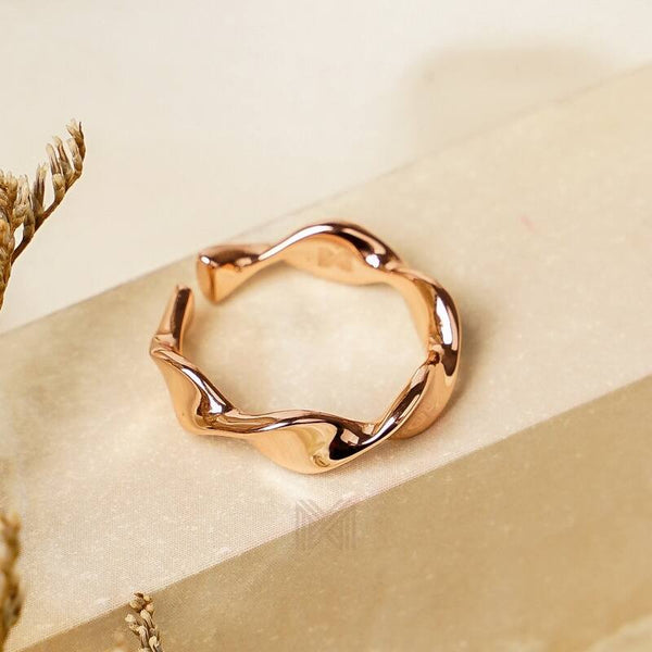 MILLENNE Millennia 2000 Organic Wave Stackable Rose Gold Ring with 925 Sterling Silver