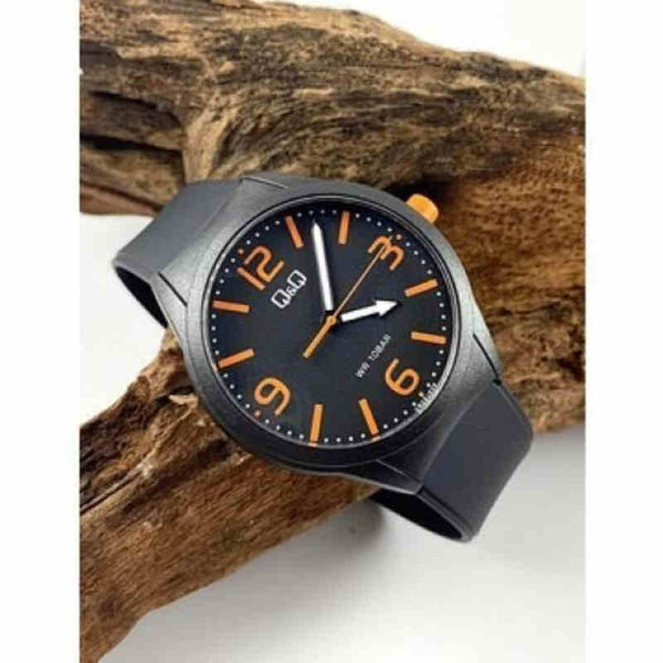 Q&Q Watch by Citizen VR28J028Y Women Analog Watch with Black Rubber Strap
