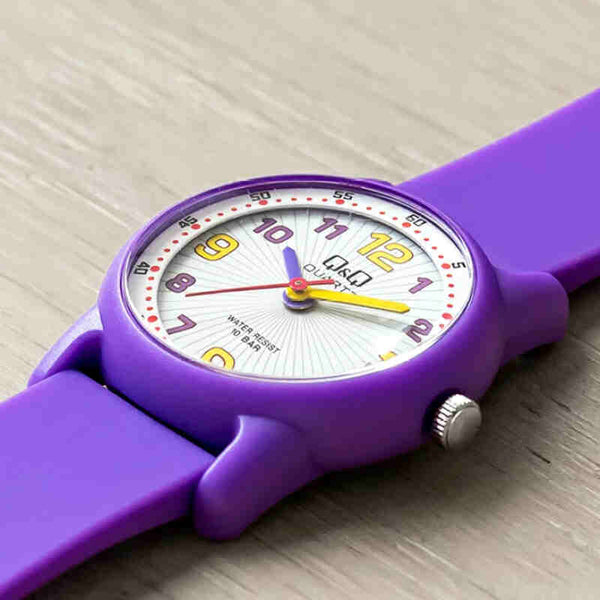 Q&Q Watch by Citizen VR41J001Y Kids Analog Watch with Purple Rubber Strap