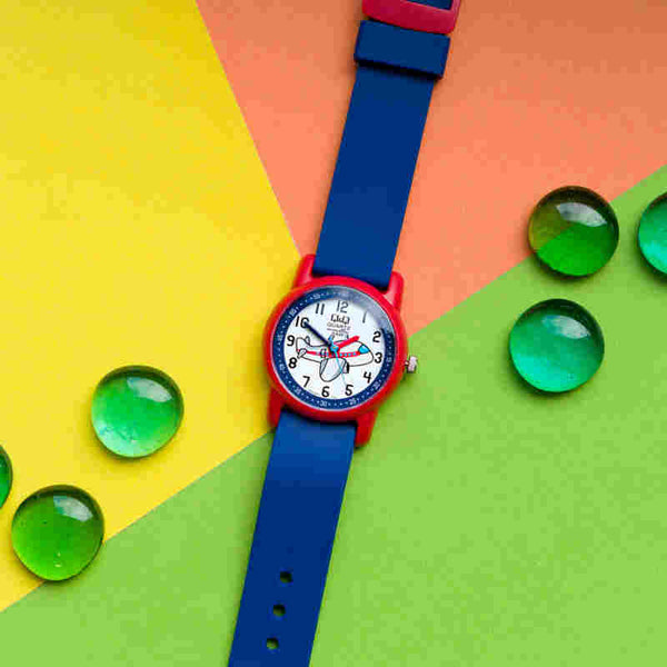 Q&Q Watch by Citizen VR41J010Y Kids Analog Watch with Blue Rubber Strap