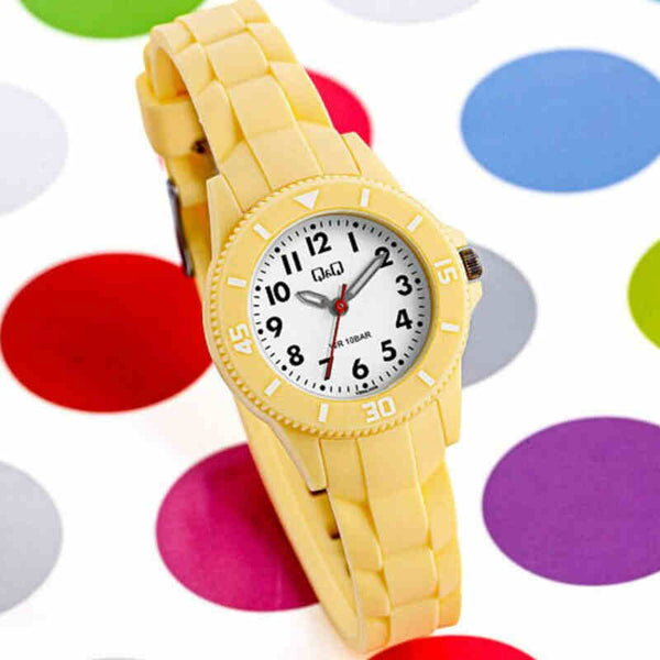 Q&Q Watch by Citizen VS66J008Y Kids Analog Watch with Yellow Rubber Strap